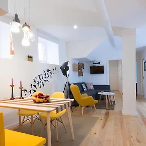 Casa Do Castelo 1- Work Or Relax In The Historic Heart Of Lisbon! Apartment